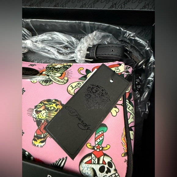 Ed Hardy Blush Baguette With Charms Gift Set - Picture 11 of 11